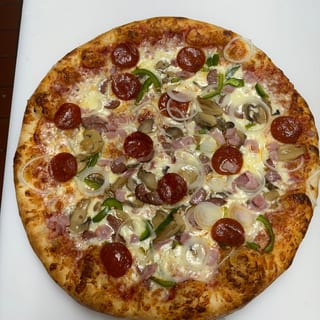 Carinis Special Pizza